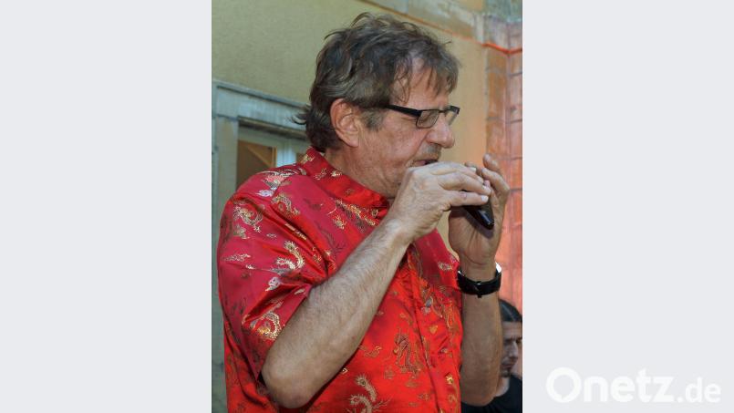 Heinz Grobmeier an der Okarina. sön