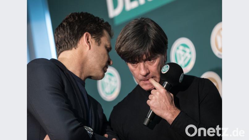 Team-Manager Oliver Bierhoff und Bundestrainer Joachim Löw stehen in der Kritik. agentur_dpa