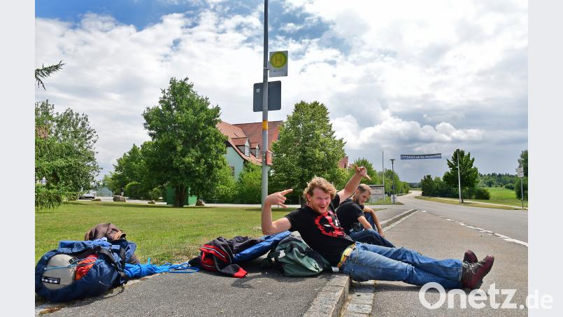Christian und Sascha aus Siegburg genießen die Ruhe vor dem G.O.N.D.-Festival. Petra Hartl