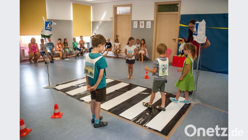 Die Kinder des Kindergartens St.Angelus hatten viel Spaß am Verkehrstraining cfd