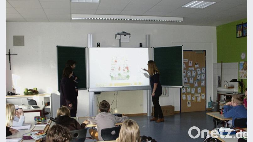 Die Kombination aus digitalem Whiteboard und analoger Tafel soll künftig auch in Amberger Schulen zu finden sein. Hans Seifried