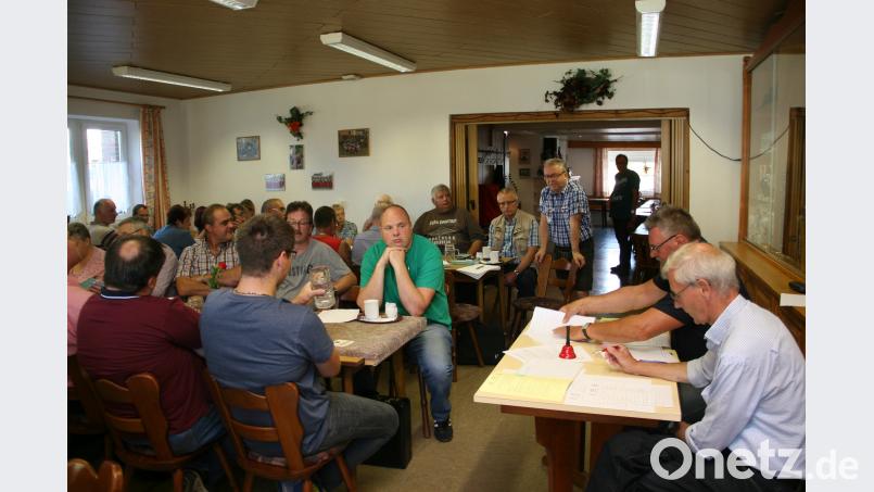 Das Interesse an der Schulung war groß. 46 Zuchtwarte aus dem Raum Neustadt, Weiden und Tirschenreuth nahmen daran teil. wro