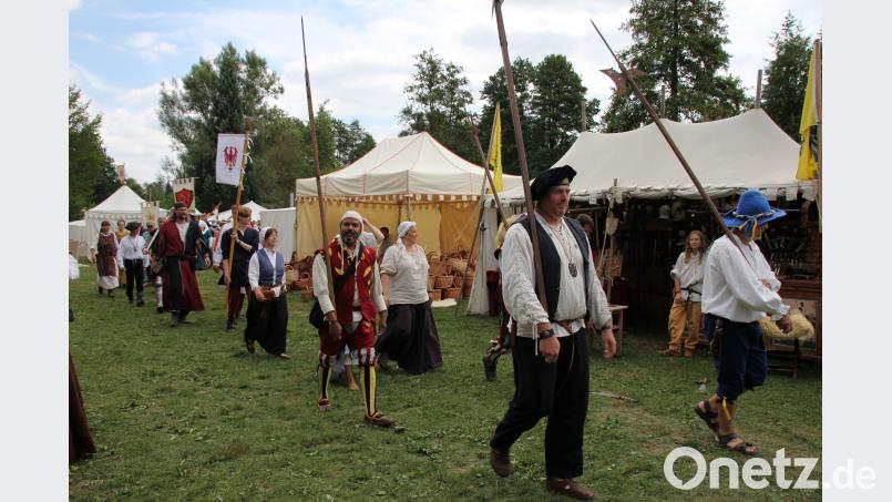 &quot;Auf ins Mittelalter&quot; ist am 28. und 29. Juli erneut das Motto im Stadtpark. Zum mittlerweile 29. Mal veranstaltet der Festspielverein ein ausgelassenes Spektakel. 30 historische Gruppen werden aufmarschieren und knapp 40 Händler ihre Waren feilbieten. mp