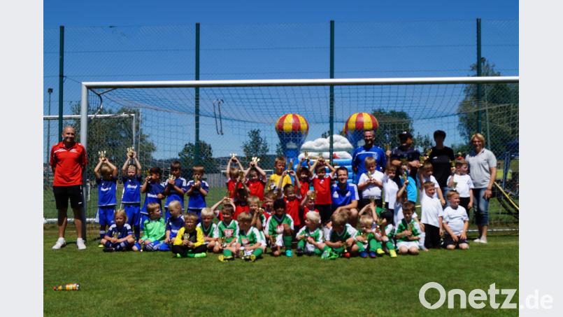 Die Mannschaften des G-Jugend-Turniers sgs