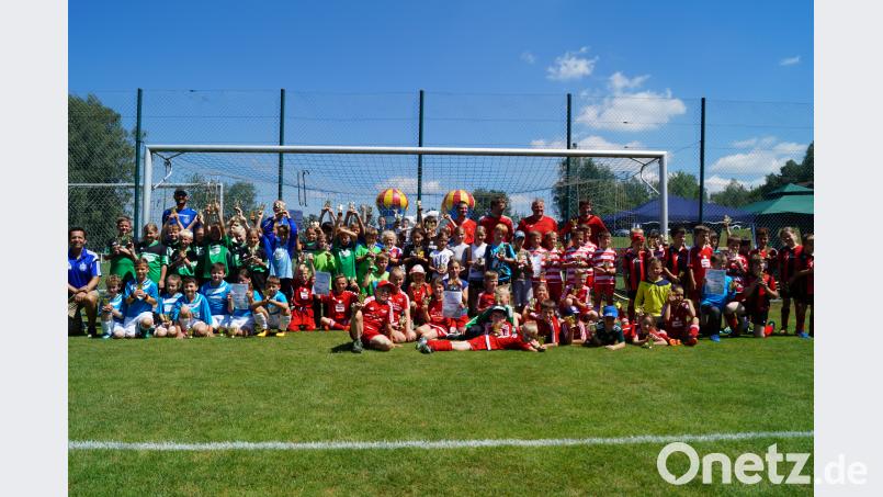 Die Mannschaften des F-Jugendturniers sgs