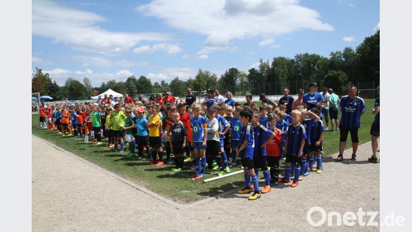 An zwei Tagen trugen 52 G-,F-,E- und D-Jugend-Mannschaften ihr Fußballturnier beim FC Tirschenreuth aus. lwa