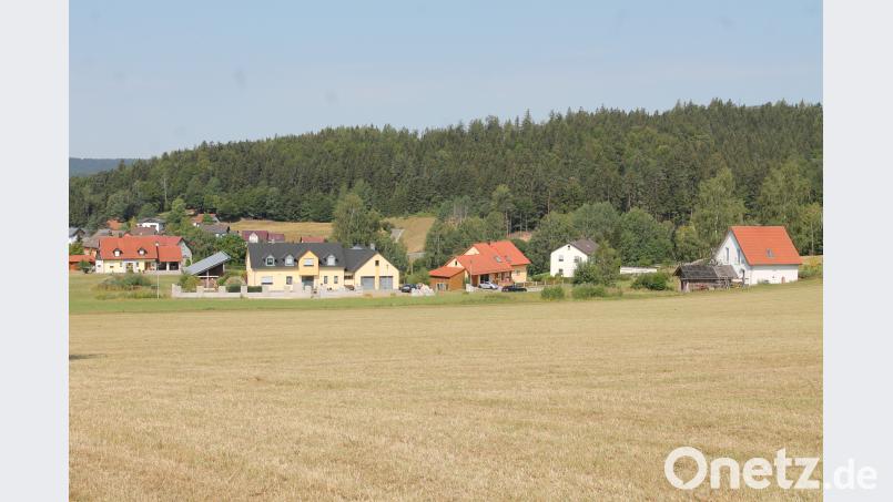Im Baugebiet „Sandfeld“ sollen LED-Straßenlampen errichtet werden. „Das Ingenieurbüro Bamler benötigt die Variante für die Ausschreibung“, sagte Bürgermeister Johann Maurer. pi