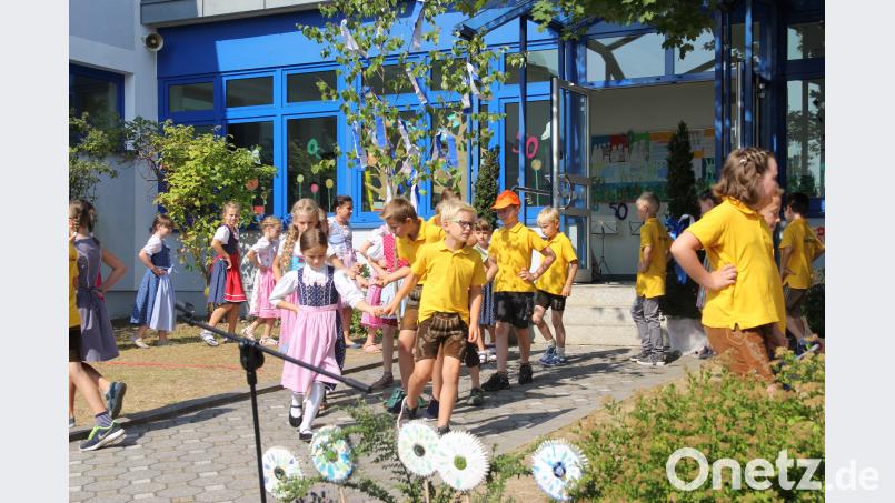 Mit ihren tänzerischen Auftritten ernteten die Kinder großen Beifall ral