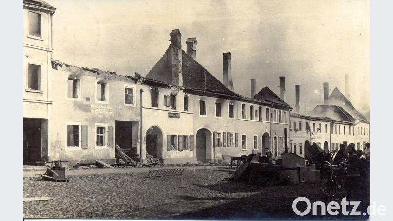 Ein wahres Flammen-Inferno verwüstet am 10. Oktober 1926 die Hirschauer Innenstadt. Es vernichtet zehn Häuser und zwölf Scheunen in der nördlichen Hauptstraße am unteren Markt vollständig. 14 Familien werden obdachlos u