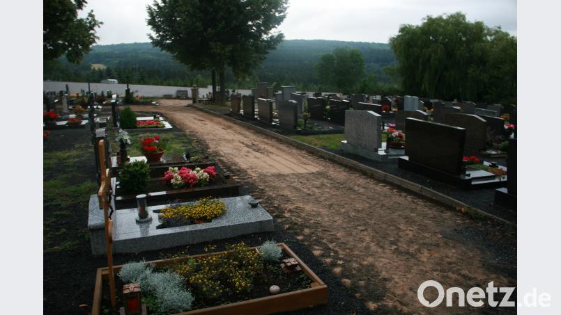 Schöner gestaltet werden soll der Fuchsmühler Friedhof. wro