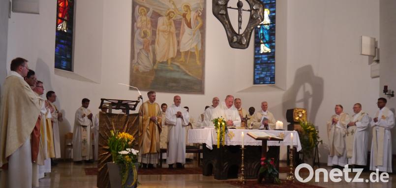 Anlässlich des Dekanatstags der Dekanate Kemnath-Wunsiedel in der Pfarrkirche in Mehlmeisel wurde ein eindrucksvoller Gottesdienst gefeiert. gis