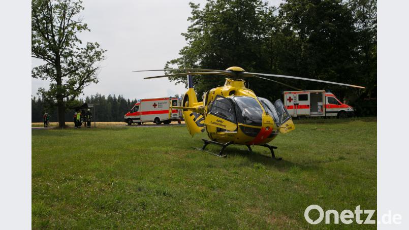 Eine Motorradfahrerin wurde bei Tannenlohe schwer verletzt. Roland Wellenhöfer