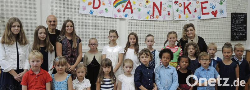 Mit Evergreens und klassischen Werken erfreuen die Musikschüler von Brigitte Kreuzer ihre Zuhörer. exb