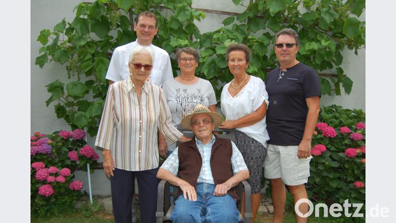 Andreas Scheck feiert im Kreise der Familie 95. Geburtstag. sm