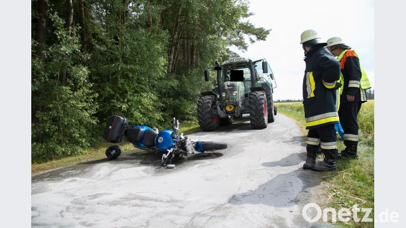 Eine Motorradfahrerin wurde bei Tannenlohe schwer verletzt. Robert Wellenhöfer