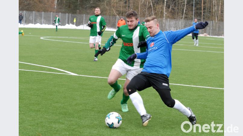 Kreisklassen-Torjäger Tomas Lacina (rechts) verlässt den ASV Waldsassen und wechselt zum Bezirksligisten TSV Thiersheim. In der vergangenen Saison erzielte der Tscheche 28 Treffer für die Klosterstädter. Gebert, Rudolf