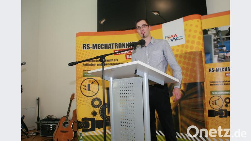 Auf das Schulleben in Wiesau, auch auf die Ausbildung in den Betrieben, blickte Neugeselle Marc Lämmermann (im Bild) zurück. Bild: wro wro