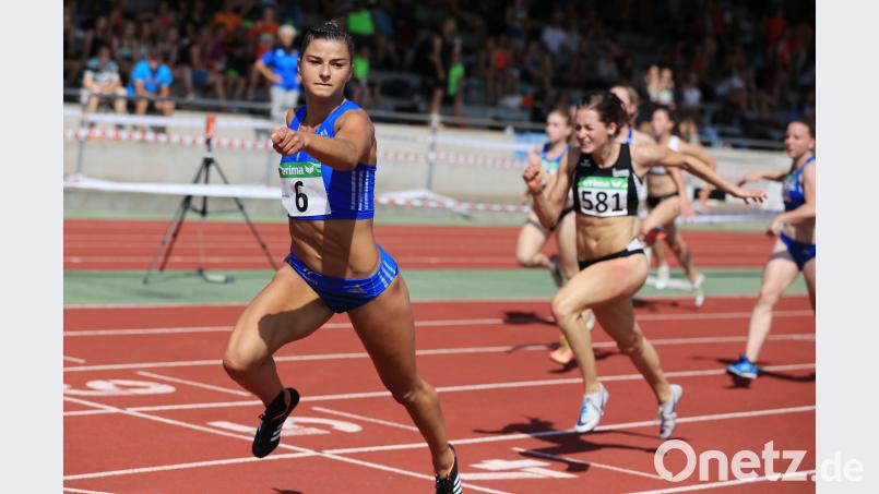 Kaum hat sich Katrin Fehm von ihrer Bänderverletzung erholt, siegt sie bei der Bayerischen Meisterschaft über 100 Meter. Kiefner