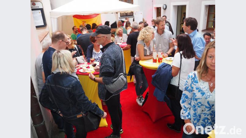 Einen spanischen Akzent gibt es beim Hinterhoffest im Hanklhaus. krb