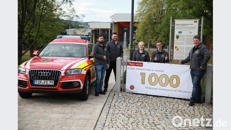 Ihren 1000. Einsatz absolvierte die Organisierte Erste Hilfe (OEH). Mit auf dem Bild das OEH-Team mit (von links) Einsatzleiter Fabian Keppler Stobrawe, BRK-Bereitschaftsleiter Sven Lehner, Veronika Seiler, Maximilian Seiler und Feuerwehrkommandant Bernhard Schmidt. njn