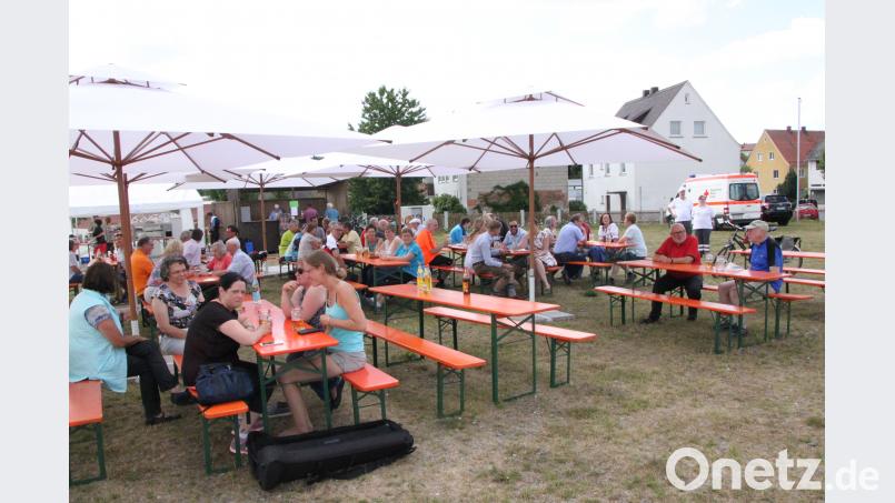 Im Bürgerpark feierten die Teilnehmer der Radsternfahrt mit Kaffe und Kuchen. den