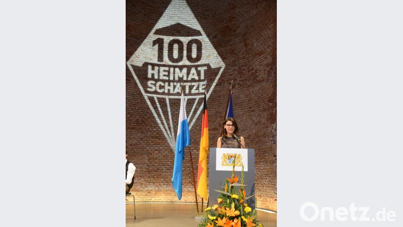 Wissenschafts- und Kunstministerin Professor Dr. Marion Kiechle nennt die bayerische Museen "wahre Schatztruhen". bey