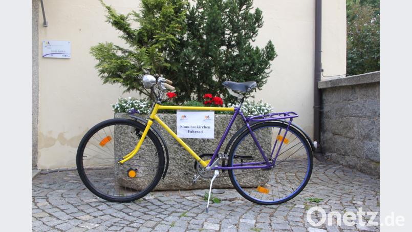 Auf einen Simultanradweg gehört auch ein echtes Simultanfahrrad. den