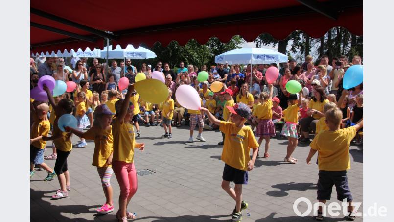 Spiel und Spaß standen bei den Vorführungen beim Familienfest im Kinderhaus Kunterbunt im Vordergrund. kro
