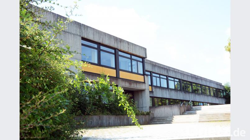 Die Grund- und Mittelschule kann saniert werden. Dafür gibt es Geld aus dem Kommunalinvestitionsprogramm-Schulinfrastruktur (KIP-S). gsb