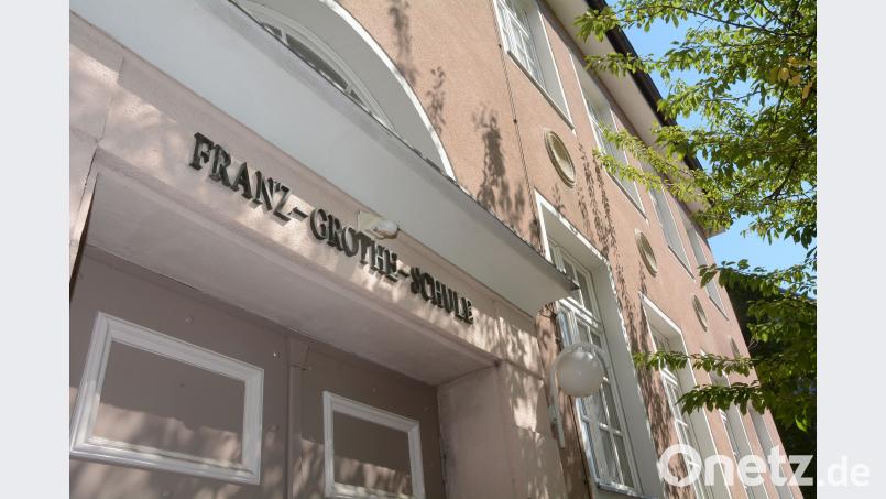 Seit 66 Jahren existiert die Franz-Grothe-Schule in Weiden. Jetzt gibt es Diskussionen um die Namensgebung. gsb