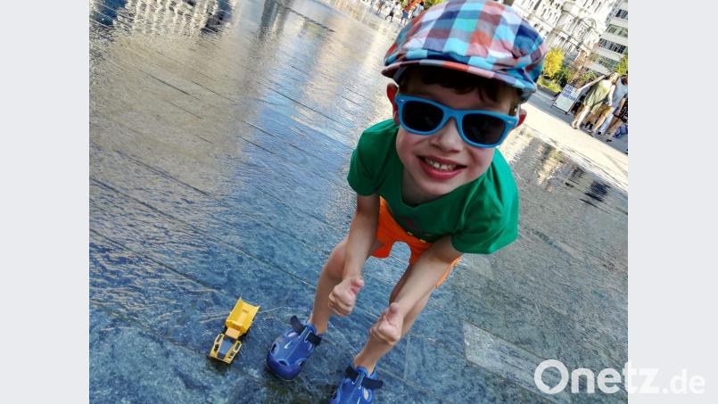 Basti (5) ohne seine „Tanks“, auf dem Weg in ein normales Leben: Der kleine Sulzbach-Rosenberger, der in Folge eines schweren Herzfehlers in Philadelphia operiert werden musste, kann vielleicht bald nach Hause. exb