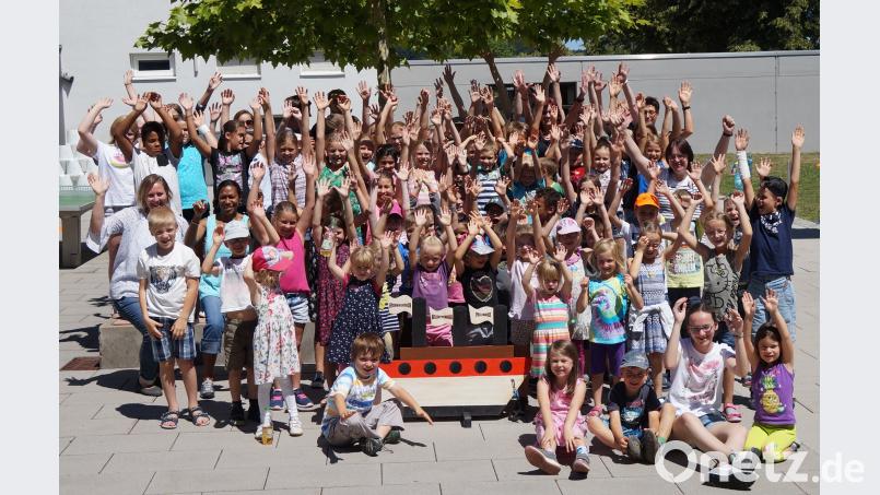 Rund 80 Kinde beteiligten sich mit viel Freude am ökumenischen Kinderbibeltag in der Auferstehungskirche und in der Doktor-Eisenbarth-Schule. Das bedeutet einen neuen Rekord. weu