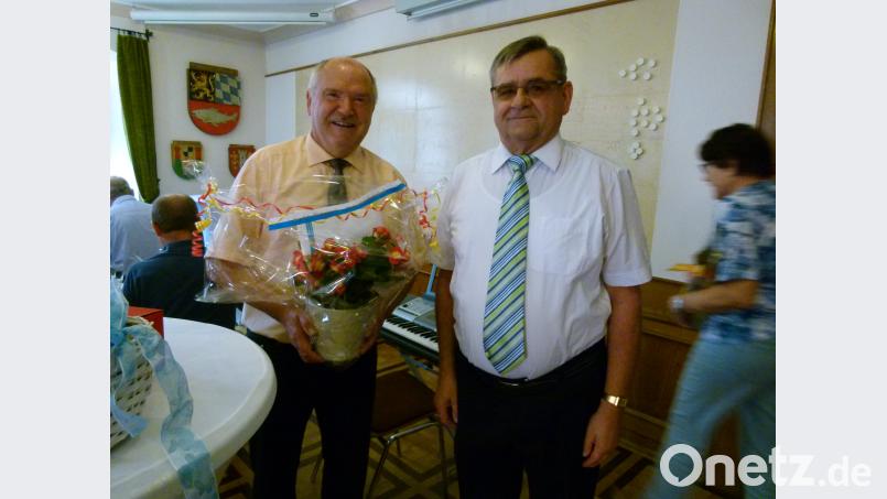 Im Namen der Eschenbacher Vereine gratulierte Stadtverbandsvorsitzender Dieter Kies und dankte für deren Förderung. rn