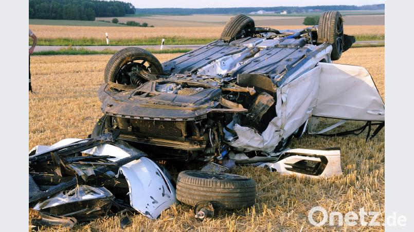 Bei Schmidmühlen kam ein 24-Jähriger von der Straße ab. gf