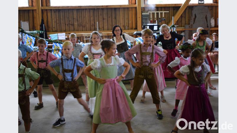 Da wachsen die neuen Kirwapaare heran. bnr