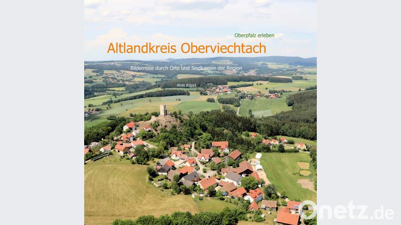 Den neuen Bildband „Altlandkreis Oberviechtach“ hat der Schulverband der Doktor-Eisenbarth-Mittelschule heuer erstmals an die Absolventen verteilt. Das Buch gibt es auch im Handel. akp