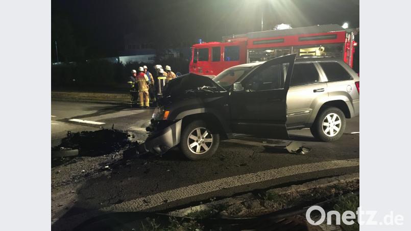 Schwerer Unfall an der Autobahnauffahrt Schwandorf-Mitte ihl