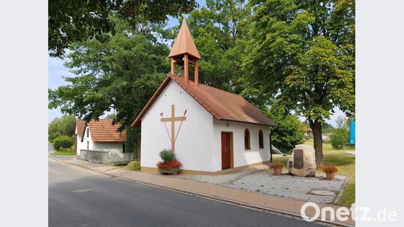 Seit 50 Jahren bildet die Dorfkapelle den Mittelpunkt der Ortschaft Ebersbach bei Vilseck. Dies wird mit einem Festgottesdienst und einem Dorffest am Sonntag, 29. Juli, gefeiert. rha