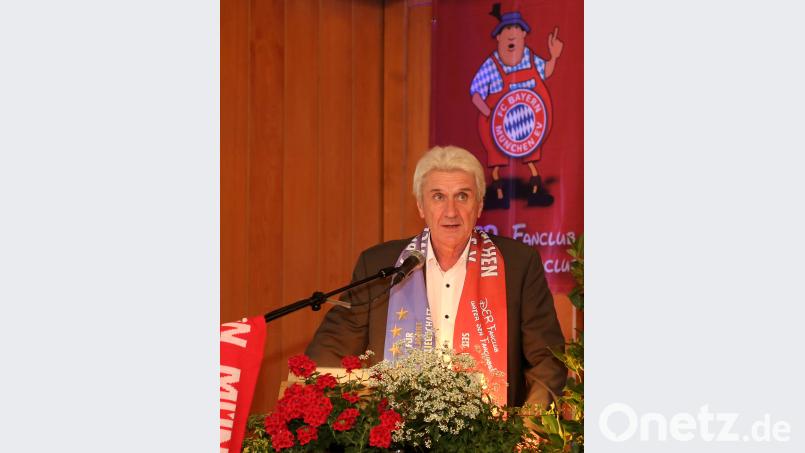 Gerhard Stadler - 30 Jahre Chef des Flosser Bayern Fanclubs. mef