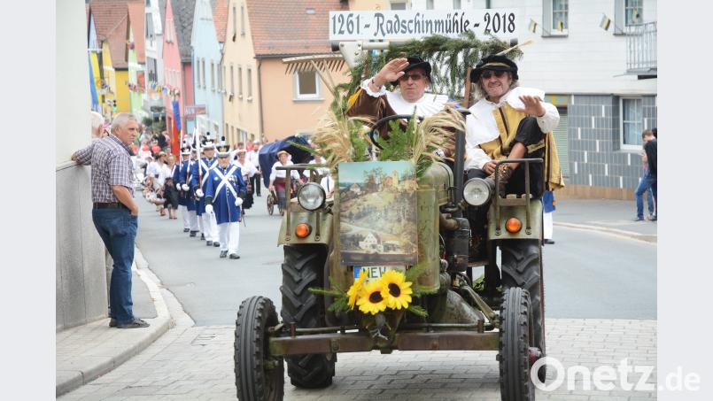 800 Jahre Neustadt Festzug Gabi Schönberger