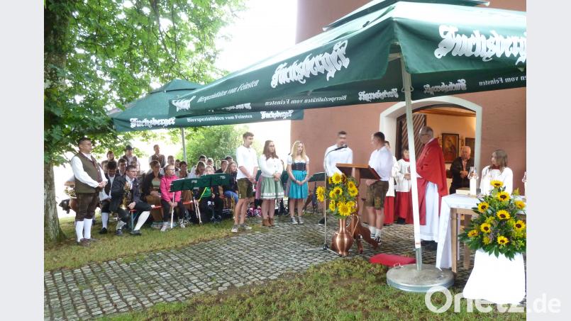 Einige Mitglieder der Landjugend Fuchsberg trugen die Fürbitten vor. Portner