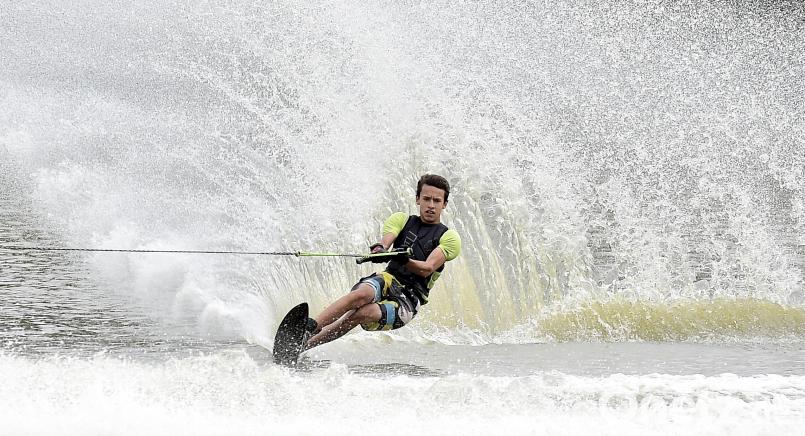 Deutsche Meisterschaft im Wasserskifahren 2018

Saison: 2018

Julius Auer vom WSC Haidweiher beim Slalom

Bild: Ziegler Hubert Ziegler