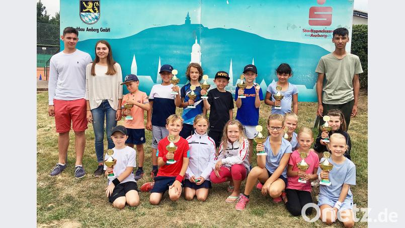 Die jüngsten Tennisspieler des Bezirks Oberpfalz ermittelten auf Kleinfeld ihre Einzel-Bezirksmeister. lst