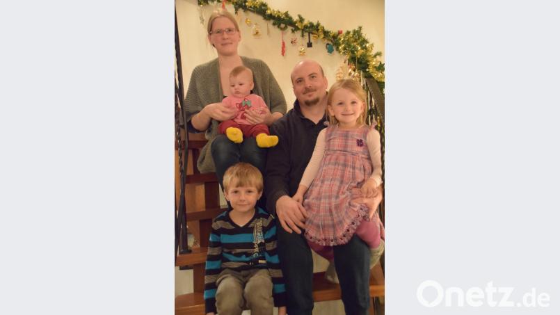 Marion und Harald Helgert leben mit Erik, Ida und Merle in Wurz. Sie haben sich über den Chat eines Radiosenders kennengelernt. 	Bilder: privat privat