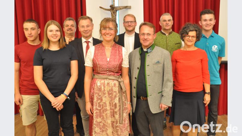 Nach 14 Jahren verlässt Gemeindereferentin Christine Hecht (Mitte) Vohenstrauß in Richtung Marktredwitz. dob