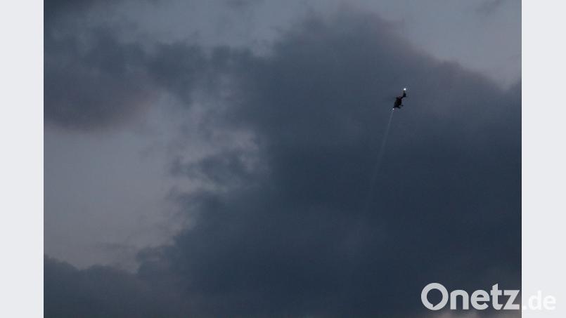 Zur Fahndung hat die Polizei auch einen Hubschrauber angefordert. Jürgen Masching