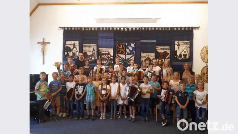 Einen großartigen und vielseitigen Vorspielabend präsentiert die Musikschule Moosbach der Klassen Sieglinde und Wolfgang Ziegler sowie Markus Schulz. gi