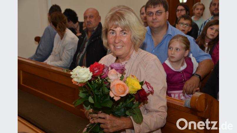Kinderpflegerin Annemarie Schwägerl tritt ihren wohlverdienten Ruhestand an. Sie wird unzähligen Kindern und Eltern in bester Erinnerung bleiben. dob