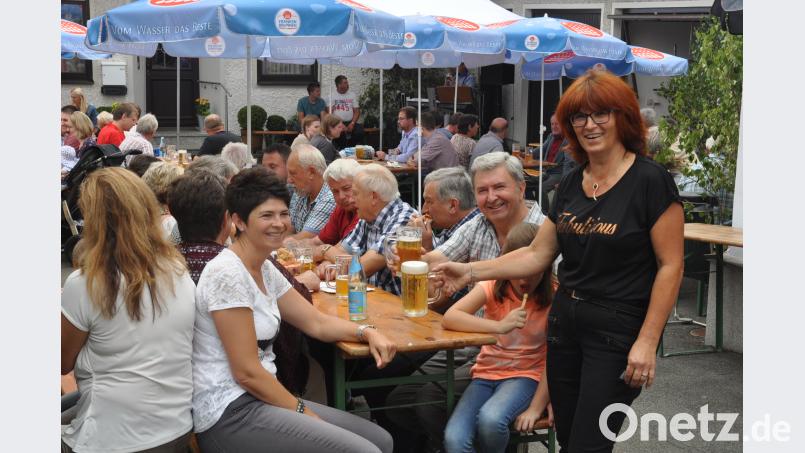 Beim Pfarrfest in Roggenstein herrschte beste Stimmung. dob