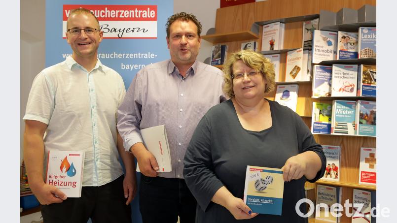 Die Ansprechpartner in der Amberger Verbraucherzentrale sind (von links) Florian Urmann in Energiefragen, Curt Frings bei Themen wie Altersvorsorge, Versicherungen und Finanzen und in anderen Verbraucherfragen die Beratungsstellen-Leiterin Marion Gaksch. Wolfgang Steinbacher